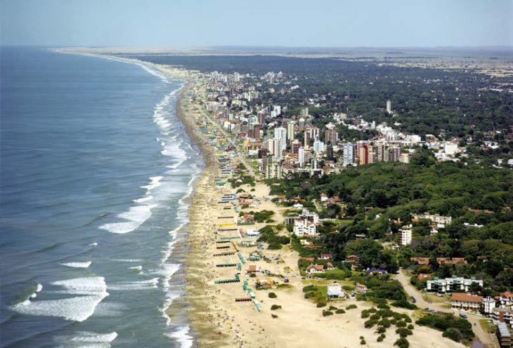 La Costa Atlántica se consolida como el epicentro del verano joven