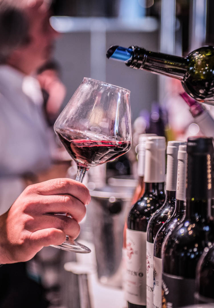 Expo Vinos & Negocios se consolida como cita anual para el sector gastronómico.