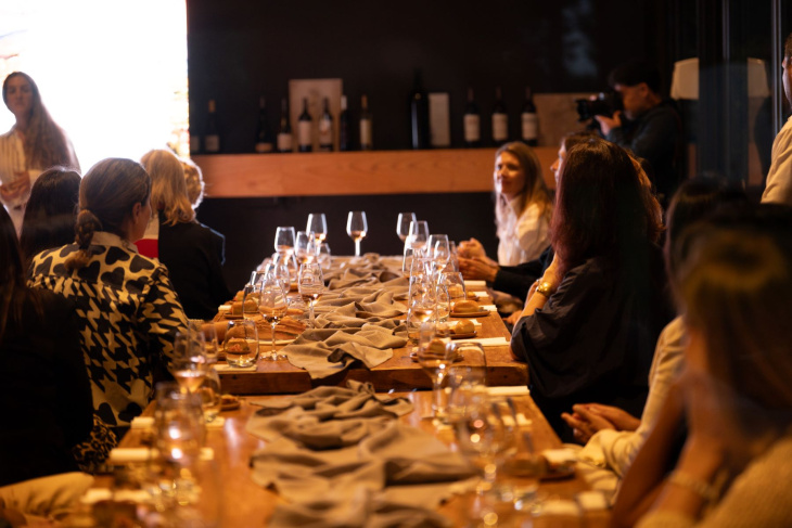 La iniciativa reúne a mujeres que lideran proyectos en vino, cocina y alimentos.