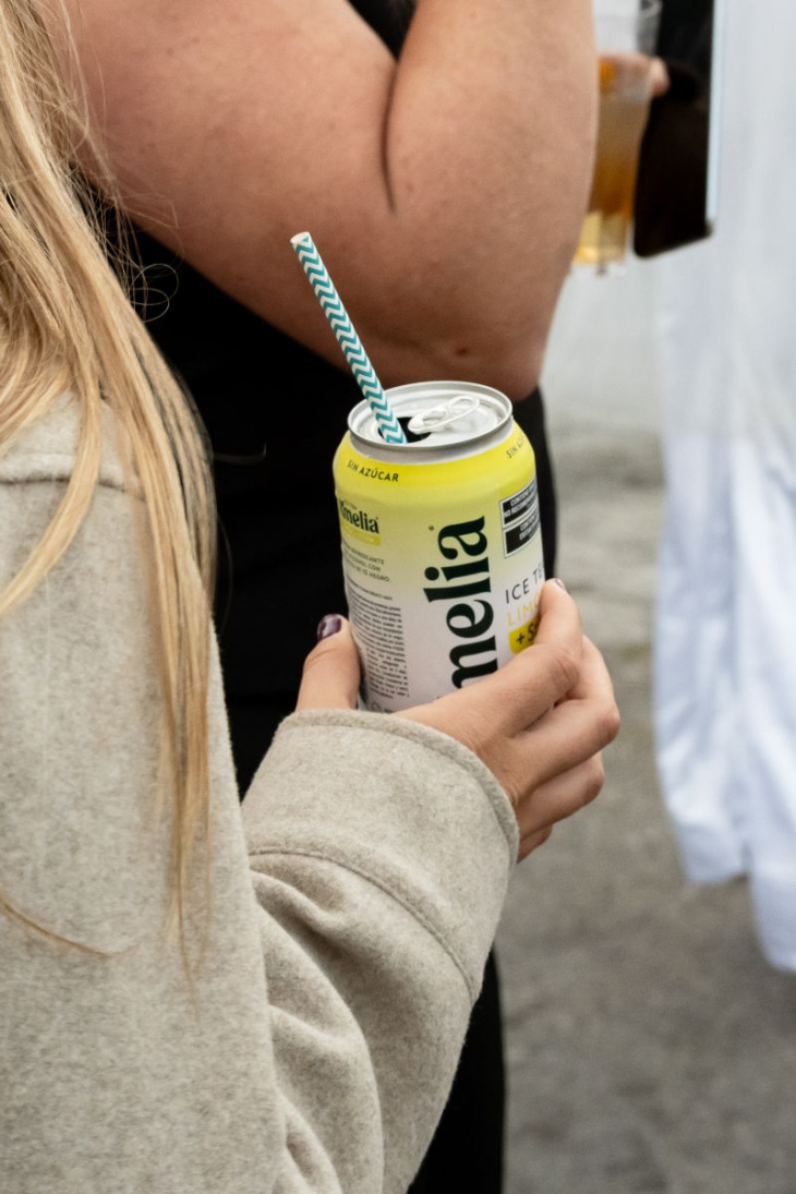 El formato en lata apunta al consumo práctico y sustentable.