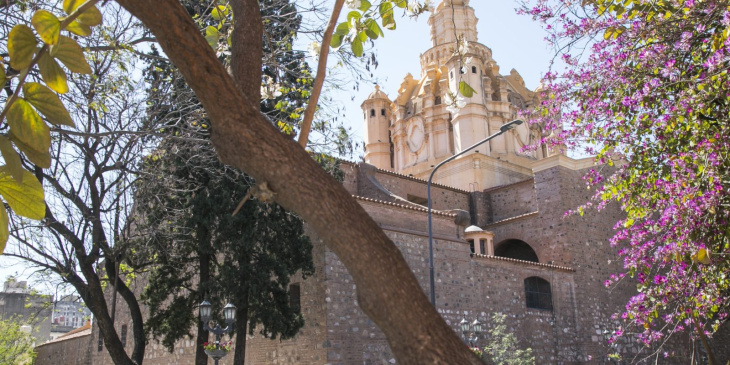 Córdoba y Buenos Aires amplían su atractivo con propuestas urbanas y al aire libre.