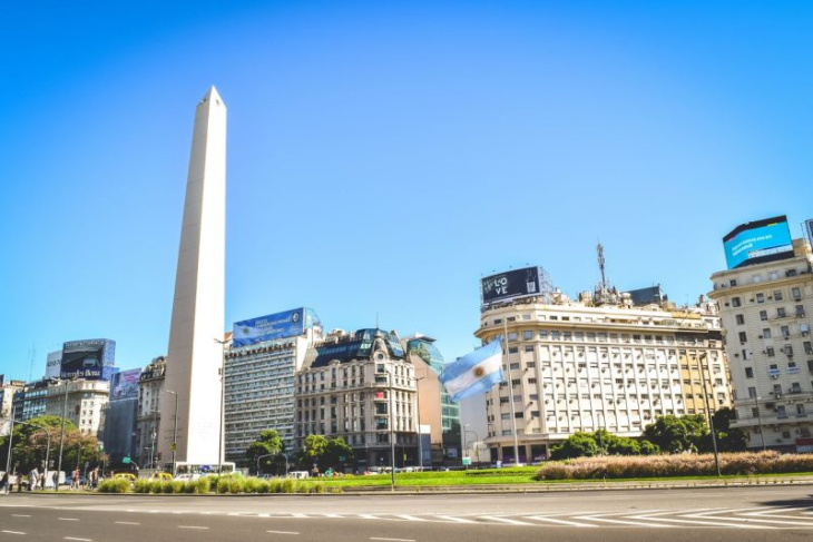 La iniciativa busca enriquecer la experiencia de los viajeros durante su estadía en los hoteles.