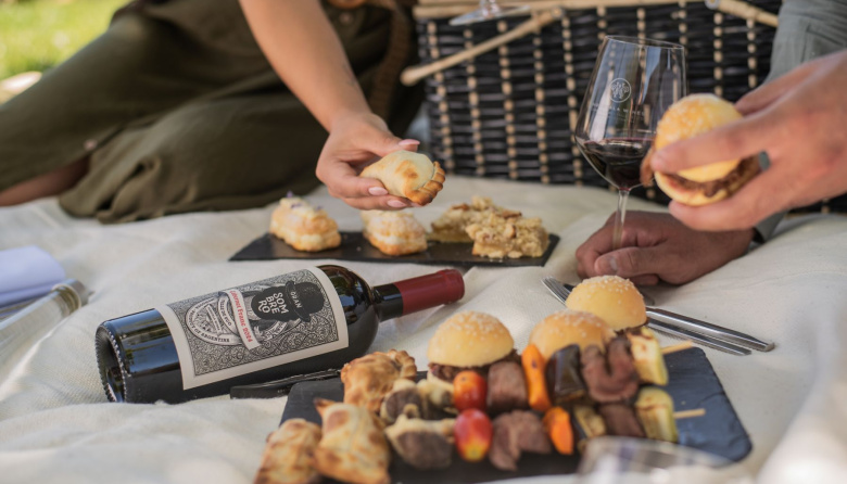 Picnics entre viñedos: la experiencia de verano que propone Huentala Wines en Gualtallary