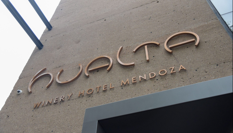 UPSTAIRS regresa a Hualta Winery Hotel con una nueva edición de música, gastronomía y coctelería