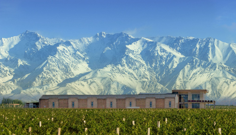 La escapada de invierno que combina vinos, gastronomía y paisajes de montaña