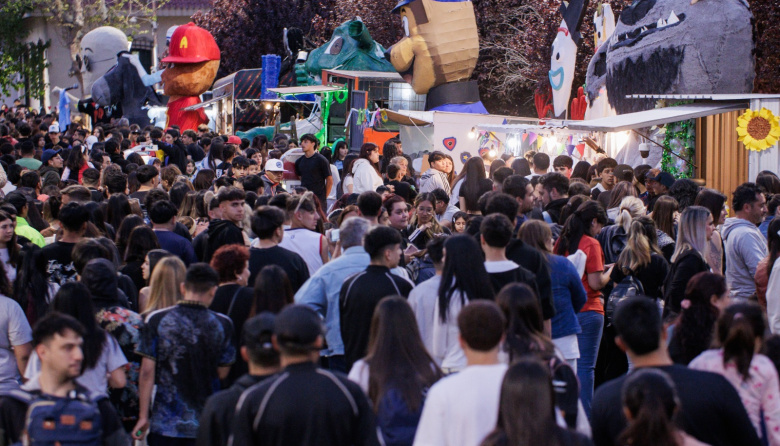 Maipú reunió a más de 70.000 personas en una fiesta de estudiantes, gastronomía y tradición