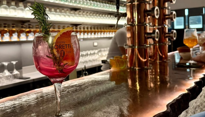 Un nuevo bar llegó a Las Cañitas con Gin Tonic y Spritz como protagonistas