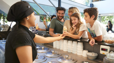 Semana del Helado Artesanal 2025: Lanzan el sabor “Frutta D’Oro” y comienza una nueva edición de La Noche de las Heladerías