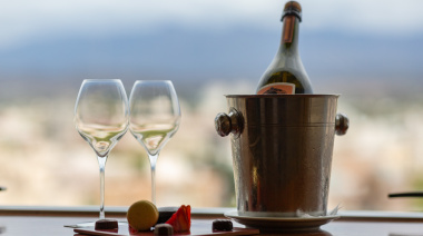 San Valentín 2026: Huentala Wines lanza boxes especiales con vinos y espumantes para celebrar el mes del amor