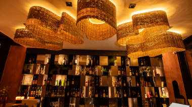 Jacarandá Garden Bar presenta una carta de cócteles nacida de un manifiesto sensorial en Mendoza