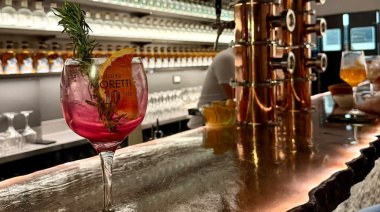 Un nuevo bar llegó a Las Cañitas con Gin Tonic y Spritz como protagonistas