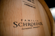 Familia Schroeder refuerza su presencia en Mendoza con su Pinot Noir patagónico